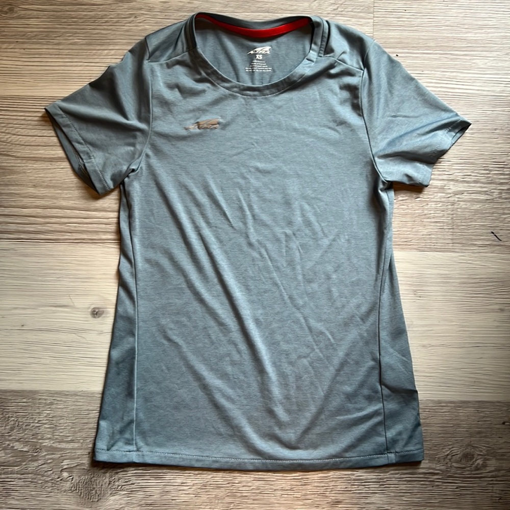 Womens Altra Core Shoet Sleeve Tee